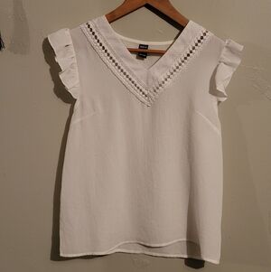 💕$2 Add On White Ruffle Sleeve Top